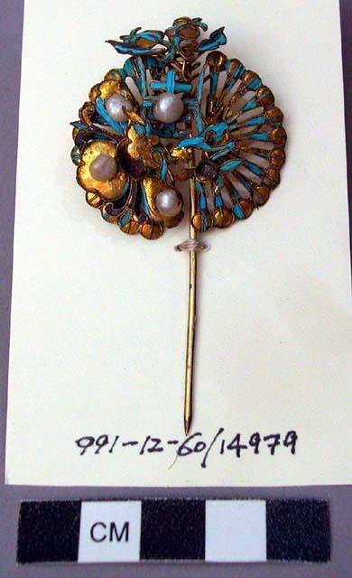 Hair Ornament with Gilt Metalwork, Feathers, and Freshwater Pearls