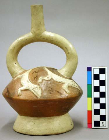 Stirrup pot with biconical body