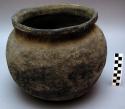 Plain ware pottery vessel