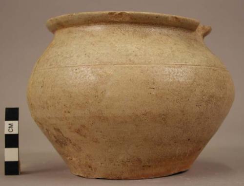 Small greyish cream ware urn - trace of glaze