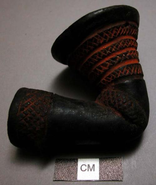 Pottery pipe bowl - criss-cross incisions filled with red paint