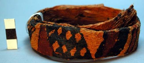 Child's bark cloth waistband with painted designs; Chikole