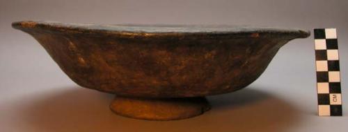 Pottery pedestal vessel. Mbali