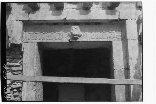 Monjas - Lintel over E door of E wing