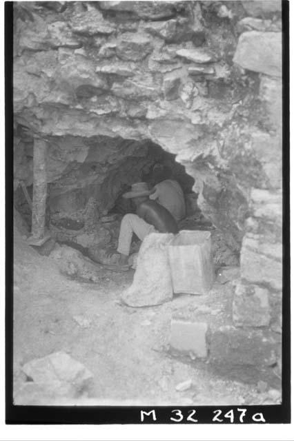 Excavation at cave entrance at Platforms 3 and 4 at Monjas.