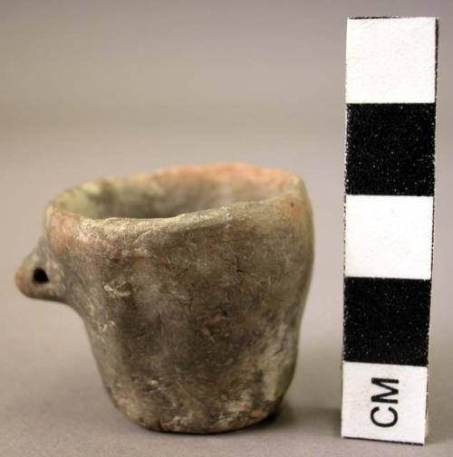 Miniature pottery vessel