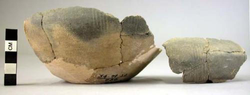 Pottery vessel, derivative of urnform