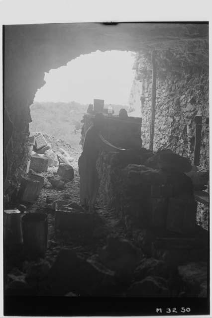 Cave repair at Monjas, photo from the rear