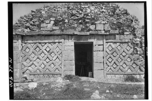 East end of second story facade at Monjas.