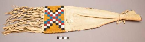 Soft deerskin fire pouch (used to carry tobacco and long-stemmed pipe)