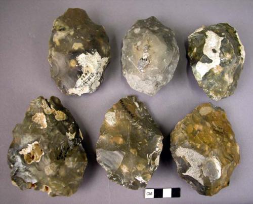 7 medium-sized oval flint hand axes