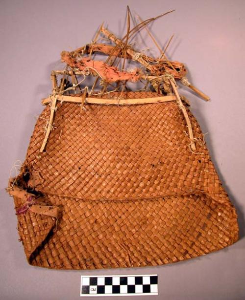 Lining of chief's headdress, cedar bark matting, baleen fringe