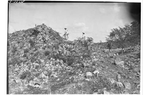 East passageway before excavation at Mercado