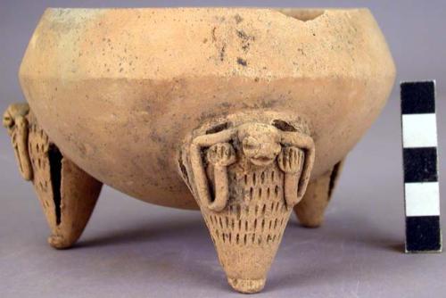 Tripod jar, unpainted ware