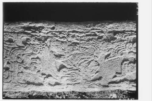 Lintel 39 - close up of central figure, Structure 16
