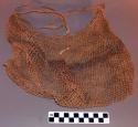 Netted carrying bag made of bromelia fibre