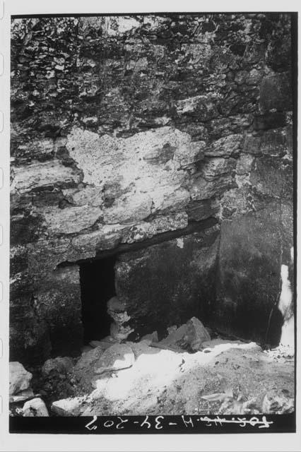 Structure IV - Room 2, entrance to small chamber