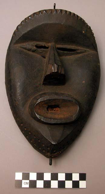 Wooden face mask