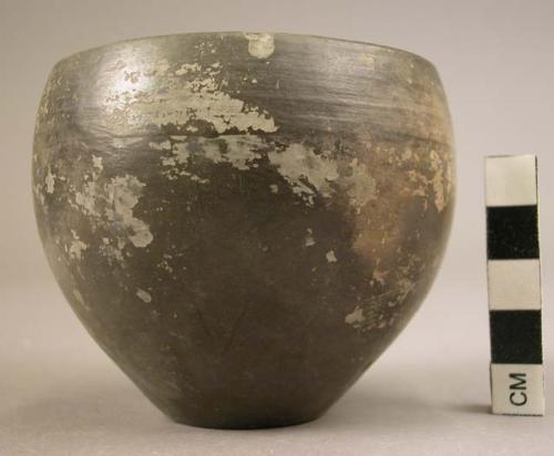 Small pottery cup - gray ware