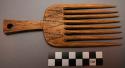 Wooden hair comb - incised decoration, 8 tines ("orusokus")