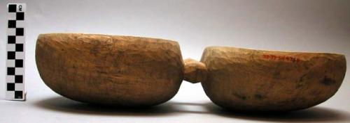 Double wooden bowl, hand hewn (6.25") ("chigeni")