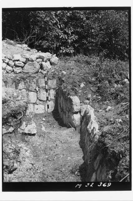 Northwest corner terrace west of Platform 4 at Monjas, photo from the east