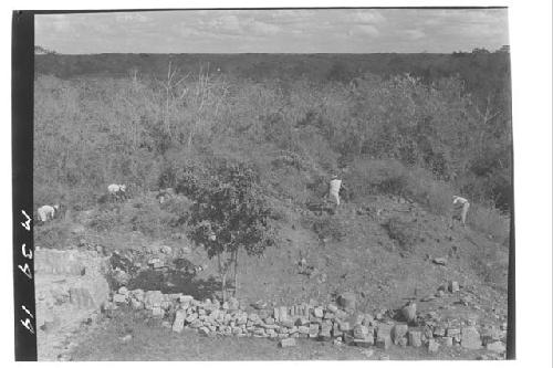 Monjas - busshing E. mound - view from E. wing top