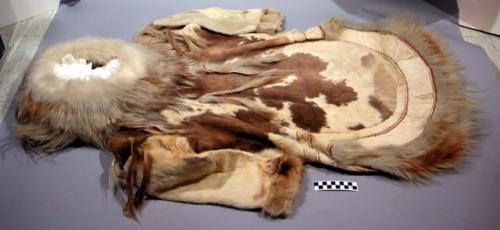 Parka (cloak), reindeer skin