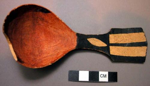 Wooden spoons (labelled)