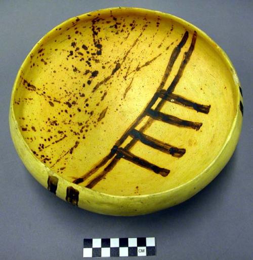 Jeddito black on yellow pottery bowl