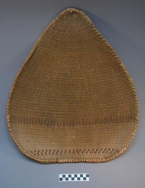 Twined winnowing tray, part of woman's game