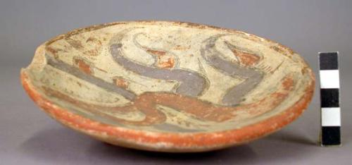 Pottery Plate (animal figure design) 5"d.