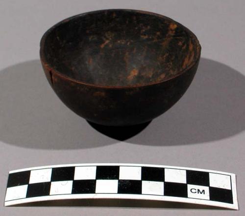 Small gourd bowl - used for blow-pipe poison