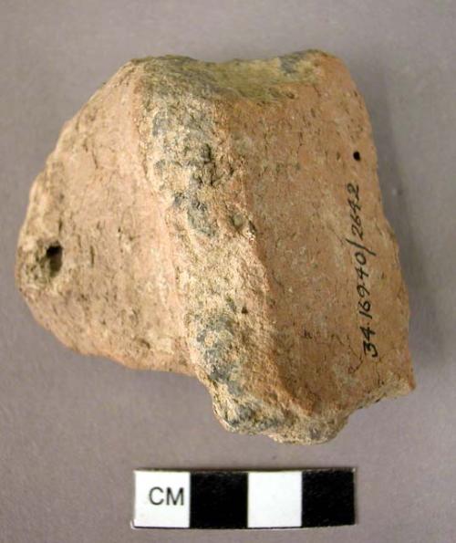 Pottery lug