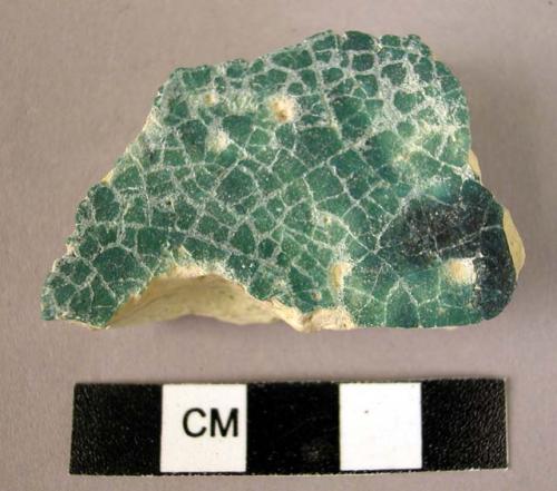 1 turquoise-glazed potsherd