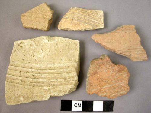 5 Nuzi incized ware sherds