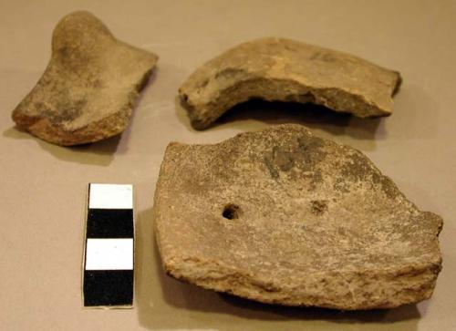 Ceramic rim and body sherds, perforated, undecorated, 1 scalloped rim