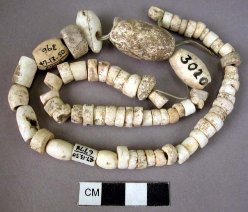 Beads, natrolite