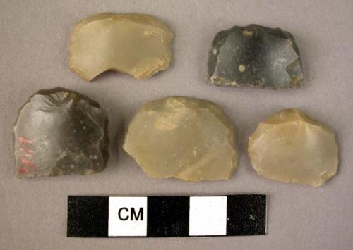 5 gun flints (note Patination)