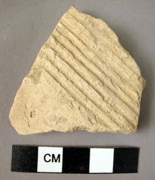 1 Nuzi Incised ware sherd