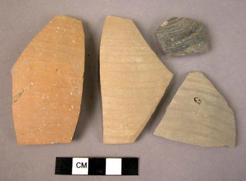 13 sherds (Syrianizing Alabastra)