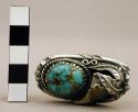 Ring, silver, turquoise stone, 1 small bear claw, leaf motif