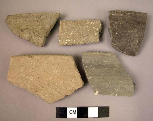 28 Uruk plain gray ware sherds