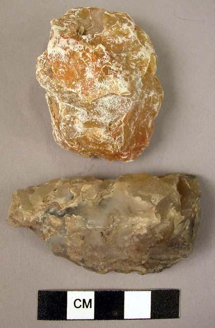 Quartz fragments, perhaps used