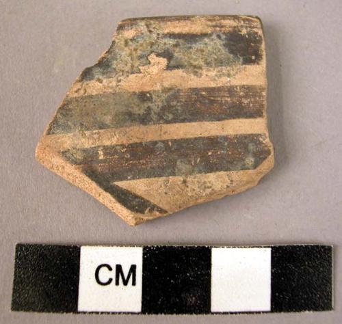 Rim potsherd - painted on light (A2), wheel-firing differences