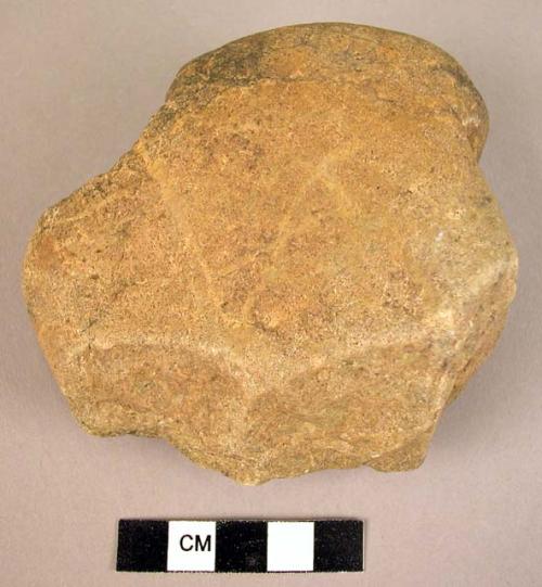 Early Palaeolithic quartzite chopping tool/protobiface - 118 mm - Catawiki