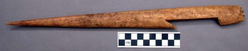 Whalebone seal spear with one barb - eastern type