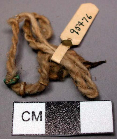 Cordage fragment with bead