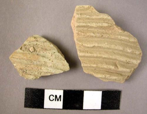 2 probably Nuzi incised ware sherds (probably same as 60/8919)