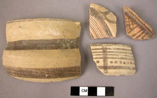 5 potsherds - Bichrome V